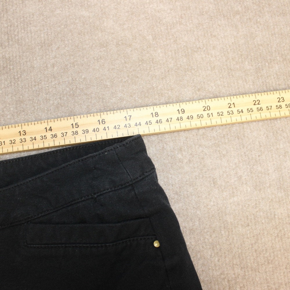 Chico's So Slimming Black Straight Leg Pull On Pants Size 2.5 Short - Picture 4 of 6